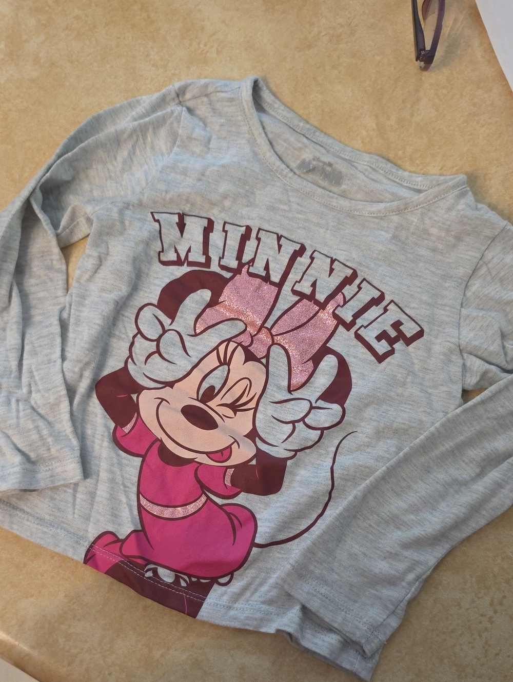 Minnie Graphic Long-Sleeve Top in Light Gray and Pink